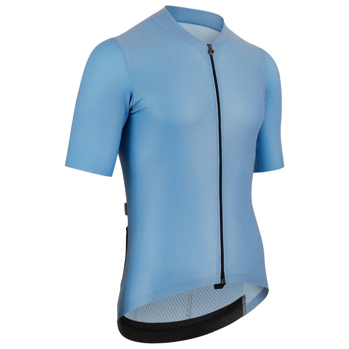 Maillot Mille GT Drylight S11 azul claro de ASSOS: comodidad y estilo para tus rutas en bici