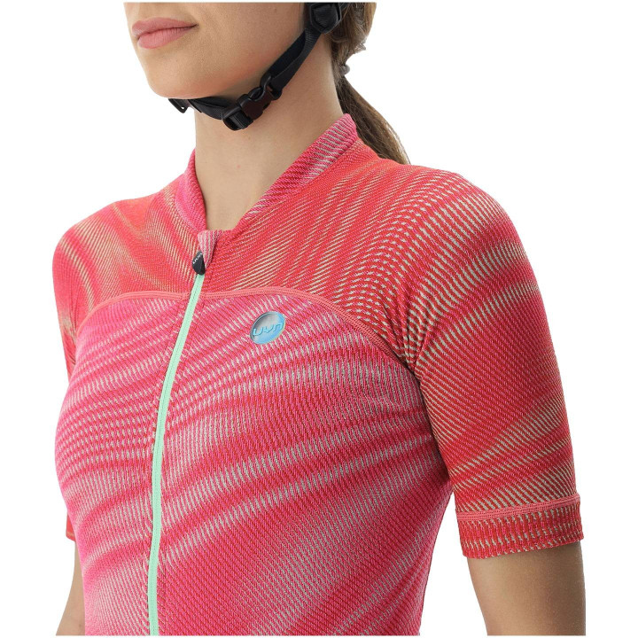 Maillot corto mujer UYN Wave fucsia: cómodo y fresco para tus rutas en bicicleta