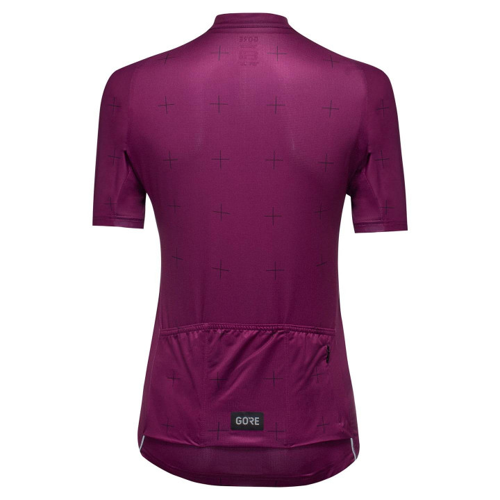 Maillot corto lila para mujer de GORE WEAR, estilo y confort en cada pedaleada