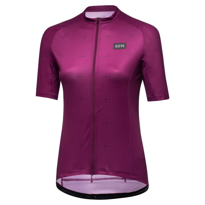 Maillot corto lila para mujer de GORE WEAR, estilo y confort en cada pedaleada