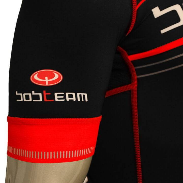 Maillot corto Scatto rojo-negro de BOBTEAM: estilo y comodidad para tus rutas en bici