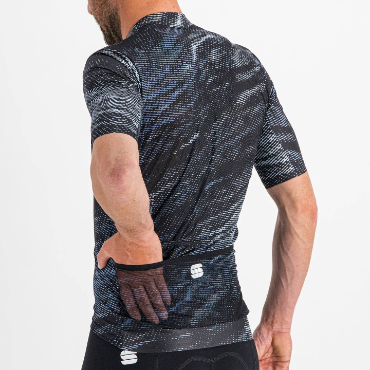 Maillot corto Sportful Cliff Supergiara negro, comodidad y estilo para tus rutas en bicicleta