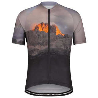 Maillot corto lila AlbaM de MALOJA: estilo y comodidad para tus rutas en bici