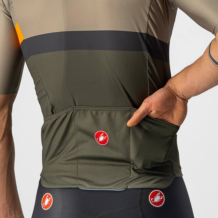 Maillot corto CASTELLI A Blocco verde oliva: comodidad y estilo para tus rutas en bici