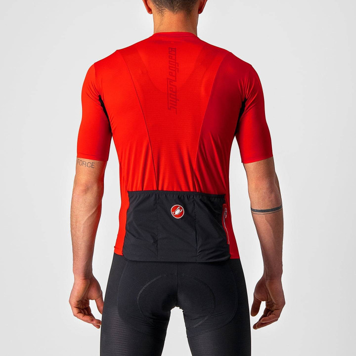 Maillot corto rojo Superleggera 2 de Castelli, ideal para tus rutas en bici