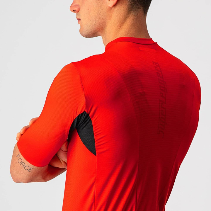Maillot corto rojo Superleggera 2 de Castelli, ideal para tus rutas en bici