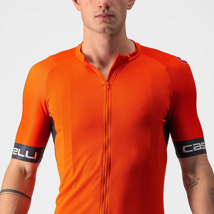 Maillot Entrata VI naranja de CASTELLI: comodidad y frescura para tus rutas en bici