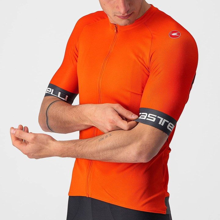 Maillot Entrata VI naranja de CASTELLI: comodidad y frescura para tus rutas en bici
