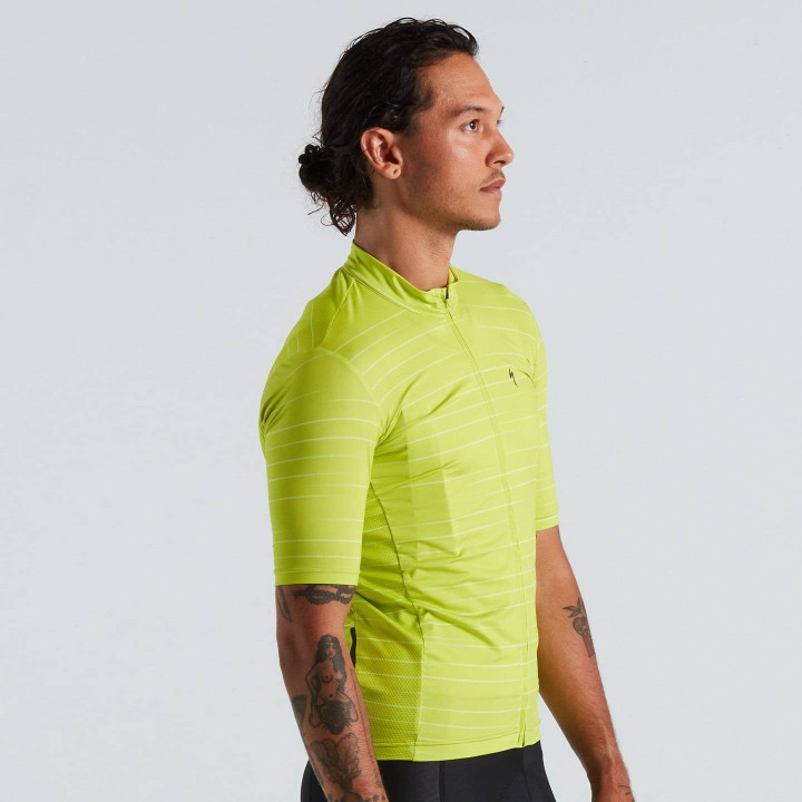 Maillot corto RBX Mirage verde neón de SPECIALIZED para ciclistas que buscan estilo y confort