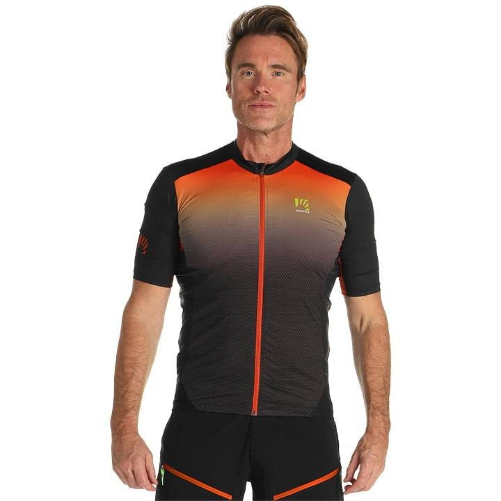 Maillot corto Jump KARPOS: comodidad y estilo en cada pedaleada
