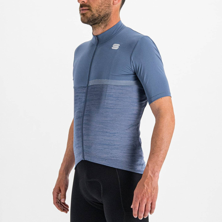 Maillot Giara azul de Sportful: comodidad y estilo para tus rutas en bici