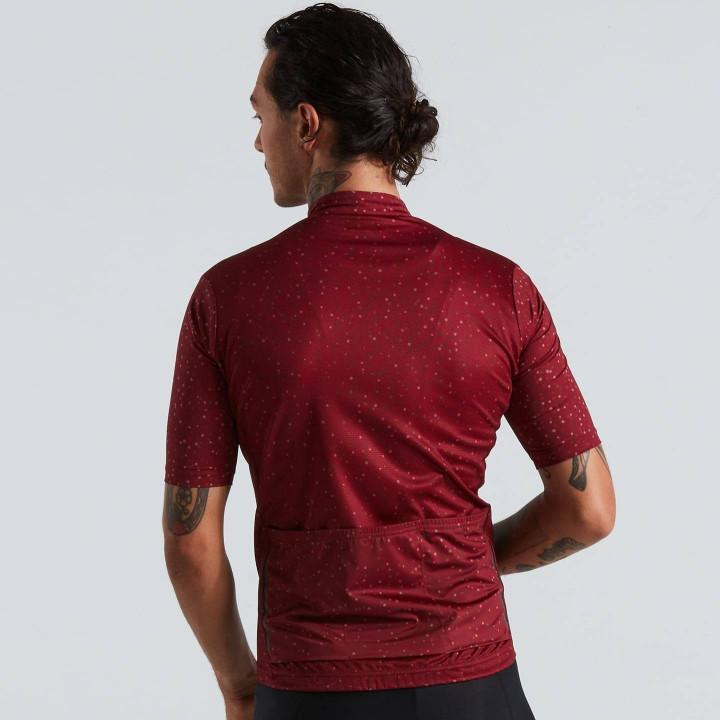 Maillot corto rojo SPECIALIZED RBX para ciclistas que buscan estilo y comodidad