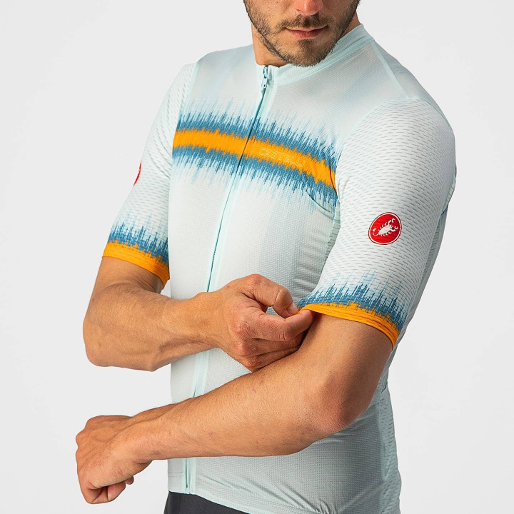 Maillot corto Castelli Grimpeur azul claro: comodidad y estilo para tus rutas
