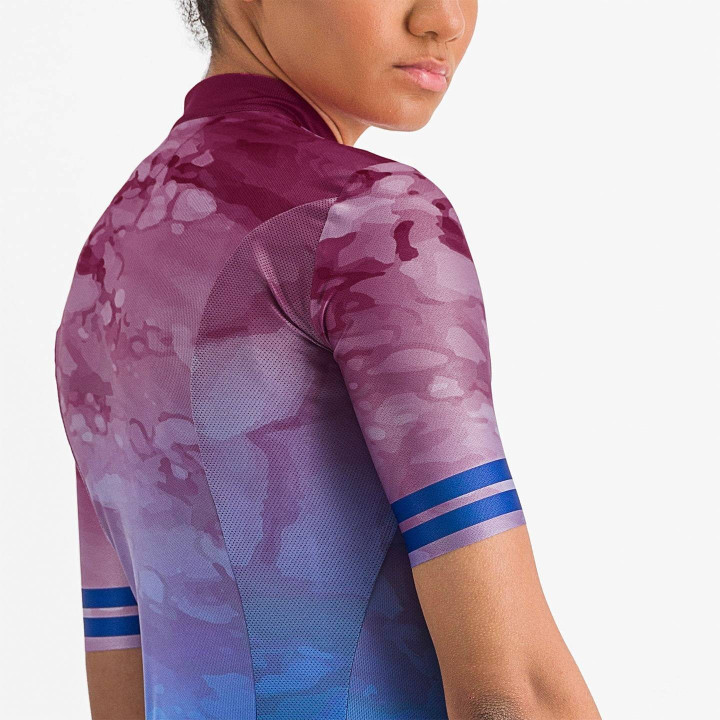 Maillot corto para mujer en marmo fucsia y azul de CASTELLI, comodidad y estilo en cada pedaleo