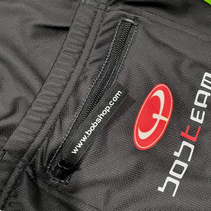 Maillot corto BOBTEAM Performance Line III: estilo y comodidad para tus rutas en bicicleta