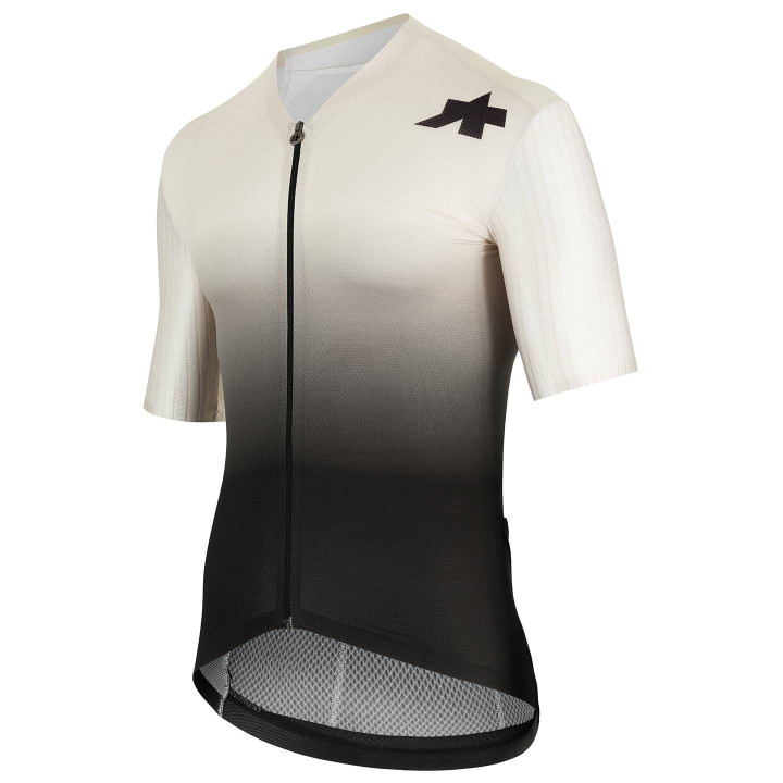 Maillot corto Assos Equipe RS S11 negro y beige para ciclistas exigentes