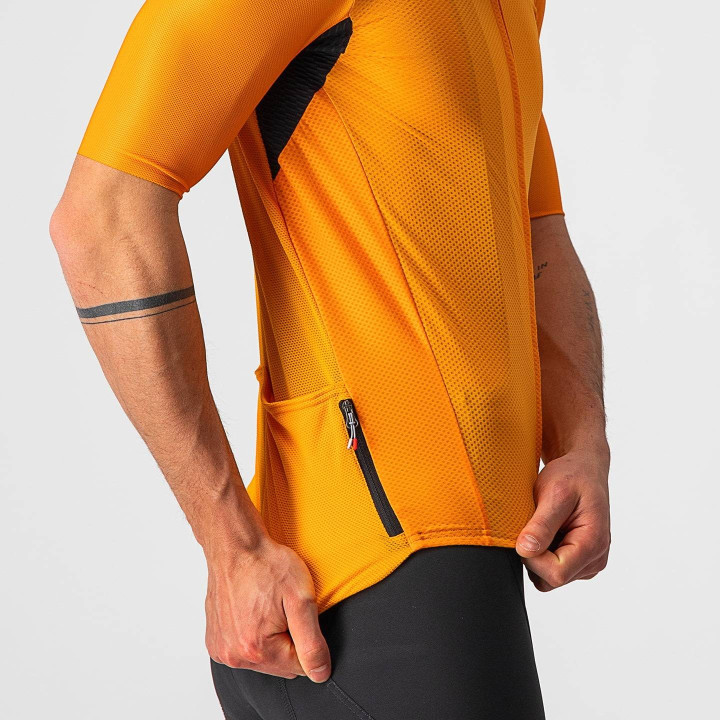 Maillot corto Endurance Elite naranja de CASTELLI, comodidad y frescura para tus rutas