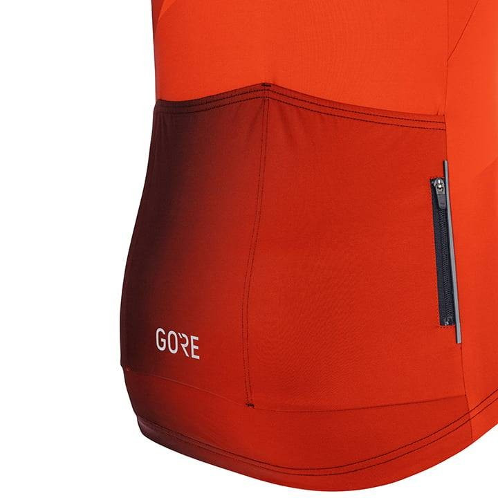 Maillot corto GORE WEAR Fade en naranja y negro para ciclistas que buscan estilo y comodidad