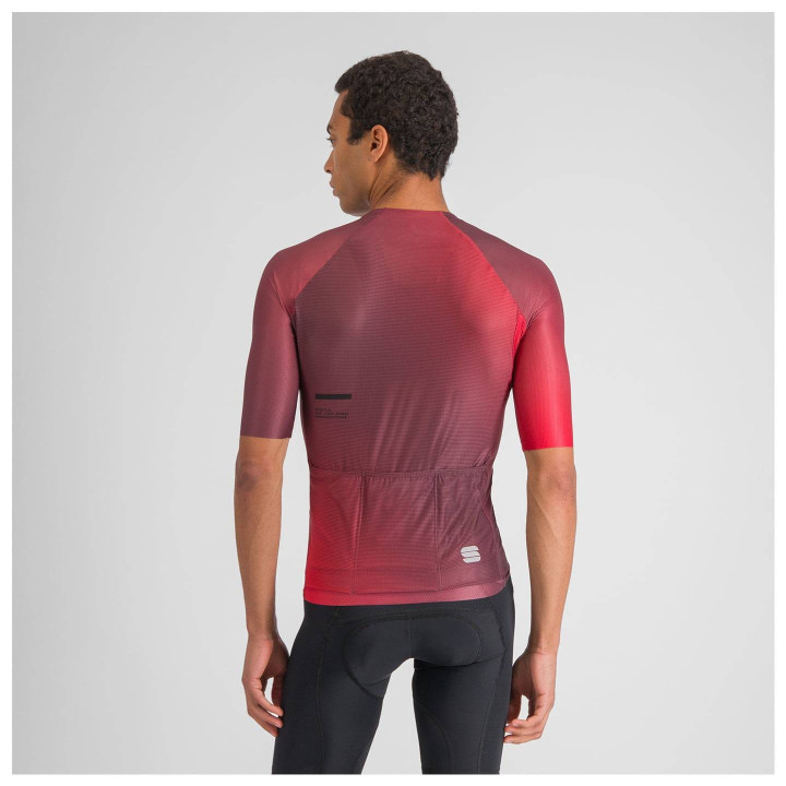 Maillot corto Light de SPORTFUL: comodidad y frescura para tus rutas en bici