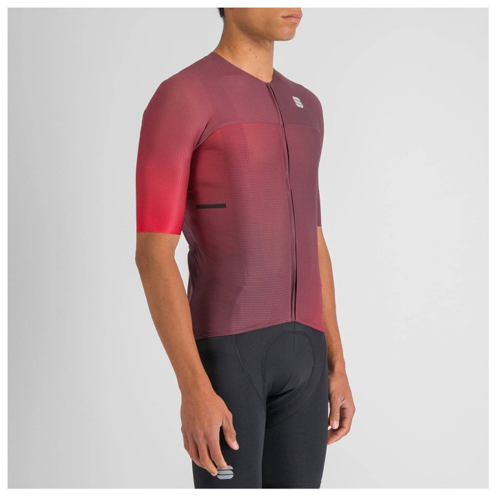 Maillot corto Light de SPORTFUL: comodidad y frescura para tus rutas en bici