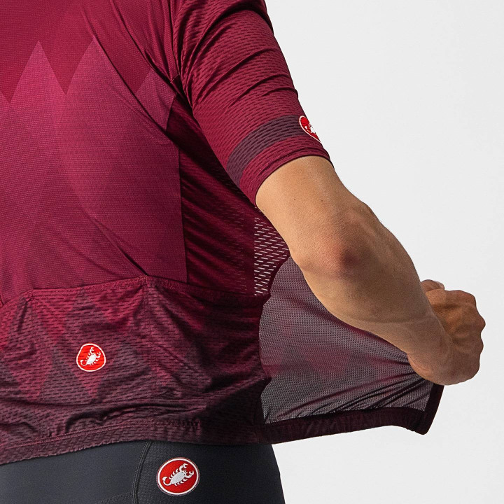 Maillot corto A Tutta rojo de Castelli: comodidad y frescura para tus rutas en bicicleta