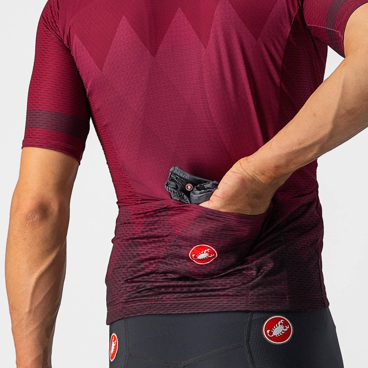 Maillot corto A Tutta rojo de Castelli: comodidad y frescura para tus rutas en bicicleta