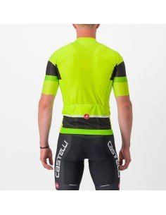 Maillot Scorpione 3 negro-verde neón de CASTELLI para ciclistas que buscan estilo y comodidad 2