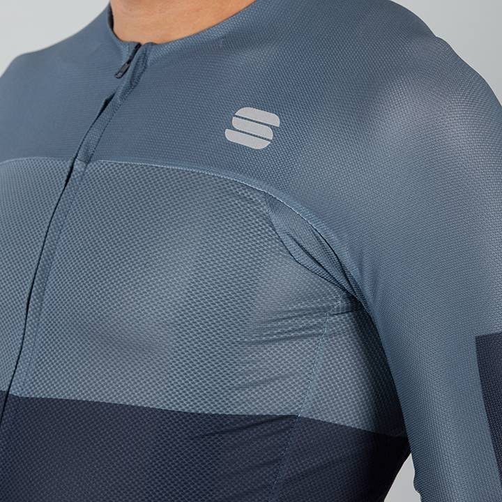 Maillot Bodyfit Pro Light azul de SPORTFUL para ciclistas que buscan comodidad y estilo