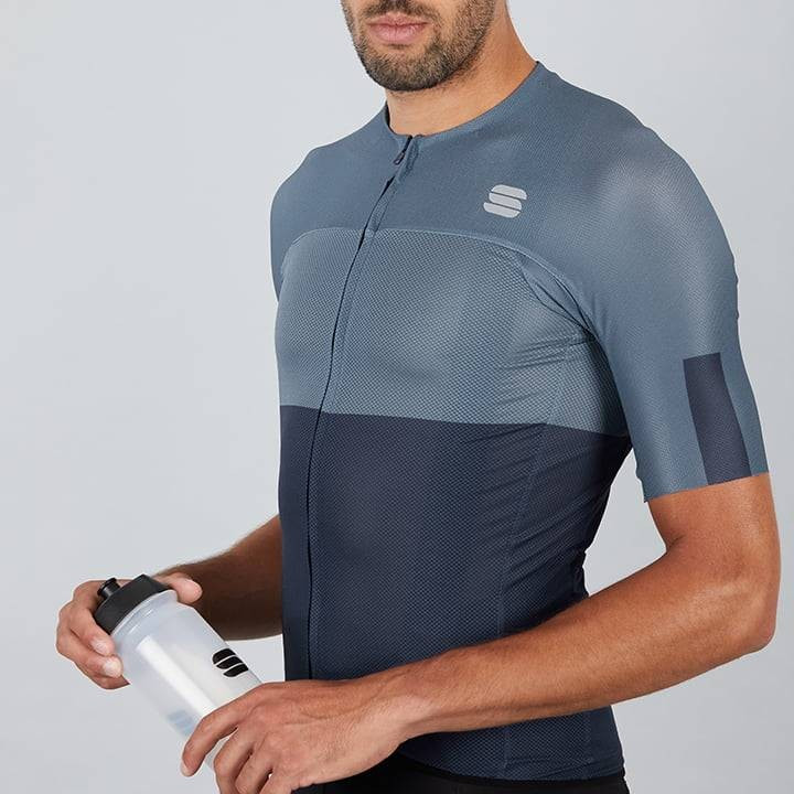 Maillot Bodyfit Pro Light azul de SPORTFUL para ciclistas que buscan comodidad y estilo