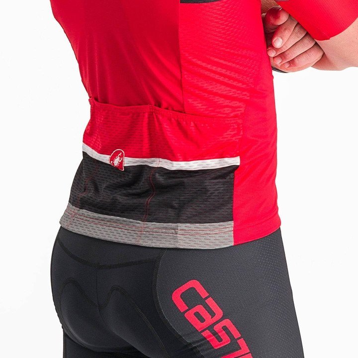 Maillot Scorpione 3 rojo-negro de CASTELLI: comodidad y estilo para ciclistas