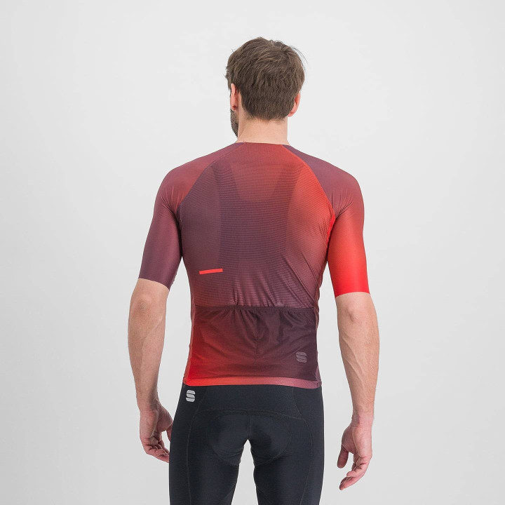 Maillot corto Light Pro de SPORTFUL, frescura y estilo para tus rutas en bici