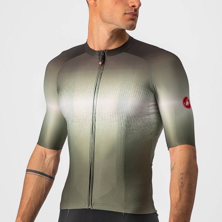 Maillot Aero Race 6.0 verde y negro de Castelli para ciclistas que buscan rendimiento y comodidad