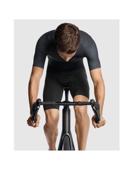 Maillot corto ASSOS Equipe RSR S9: comodidad y frescura para tus rutas en bici