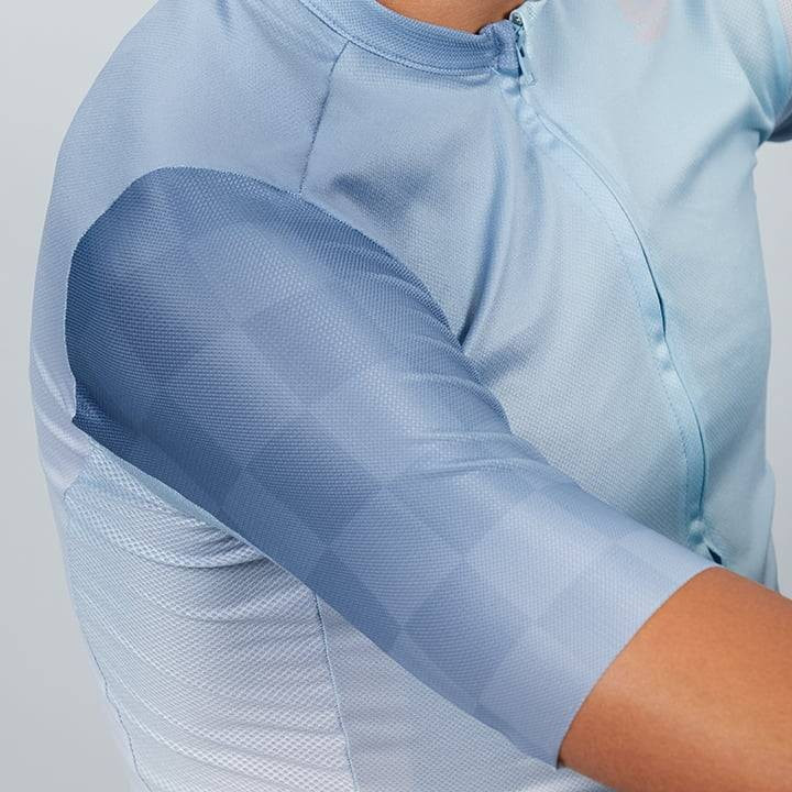 Maillot corto Sportful Rocket azul claro para ciclistas cómodos y frescos