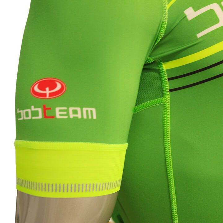 Maillot Scatto verde y amarillo para ciclistas que buscan comodidad y estilo