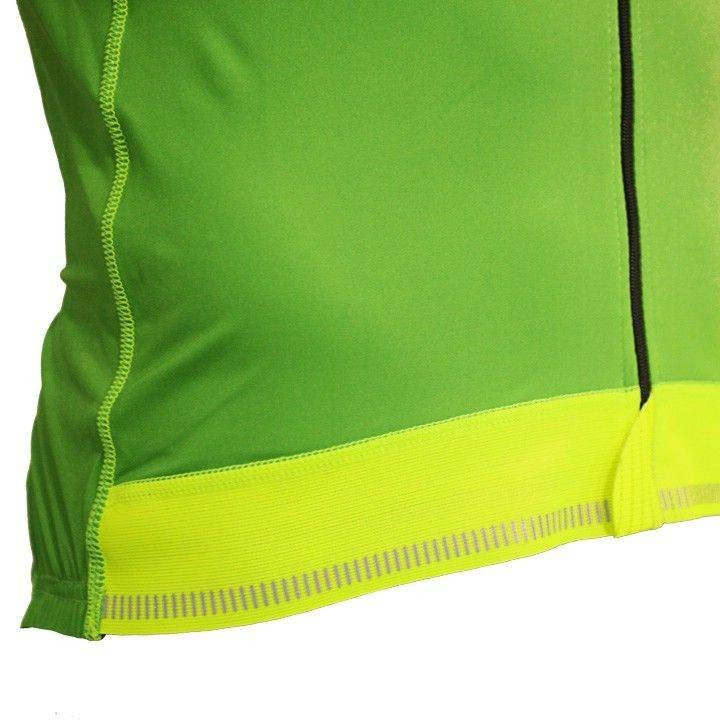 Maillot Scatto verde y amarillo para ciclistas que buscan comodidad y estilo