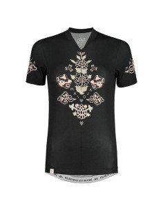 Maillot corto de ciclismo para mujer CurunaM de MALOJA, comodidad y estilo en cada ruta