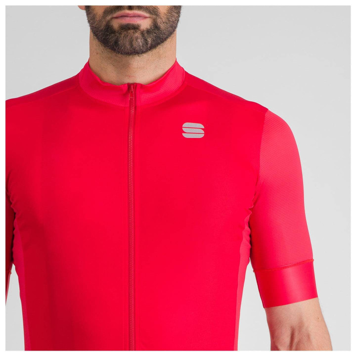 Maillot corto SRK rojo de SPORTFUL: comodidad y estilo para tus rutas en bicicleta