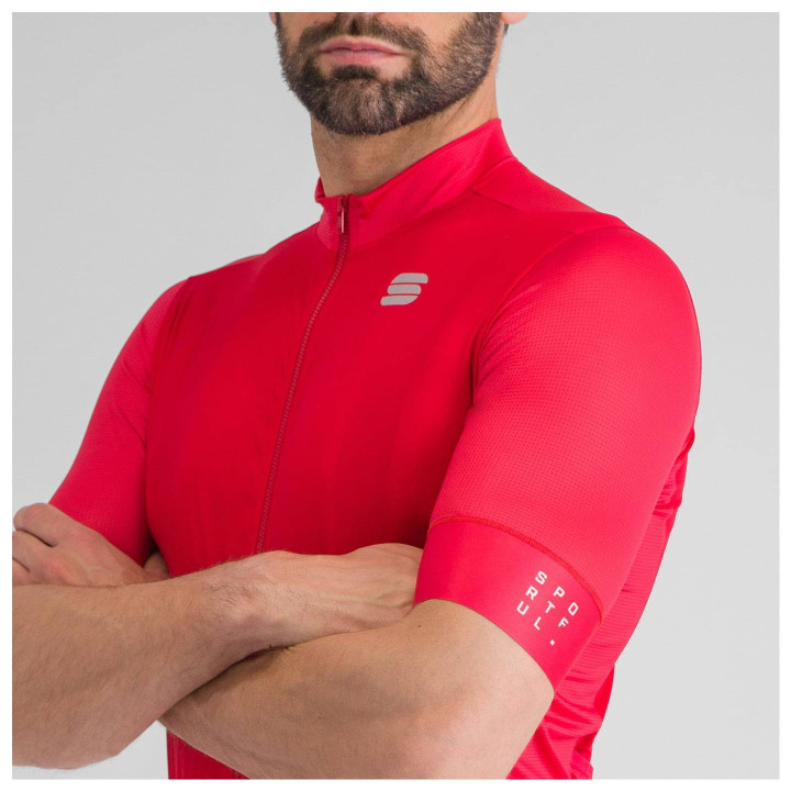 Maillot corto SRK rojo de SPORTFUL: comodidad y estilo para tus rutas en bicicleta