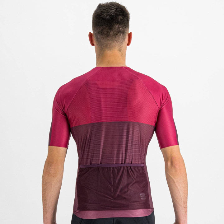 Maillot corto Light Pro lila-fucsia de SPORTFUL para ciclistas que buscan comodidad y estilo