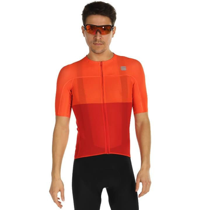 Maillot corto SPORTFUL Bodyfit Pro Light en naranja y rojo, ideal para ciclistas