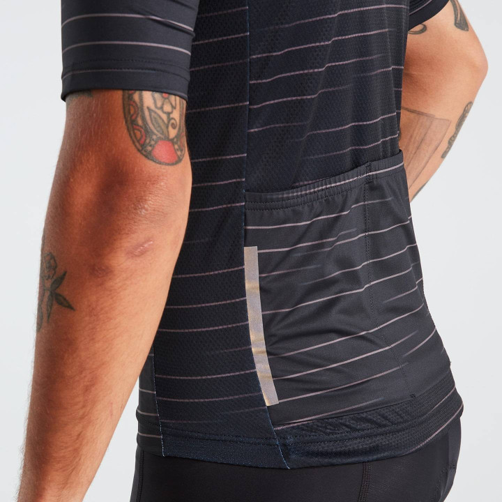 Maillot corto negro RBX Mirage de SPECIALIZED, comodidad y estilo en cada ruta