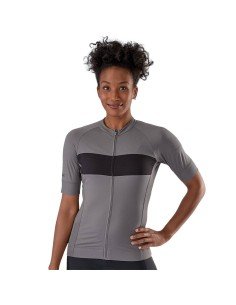 Maillot corto TREK para mujer en negro y gris, comodidad y estilo en cada pedalada
