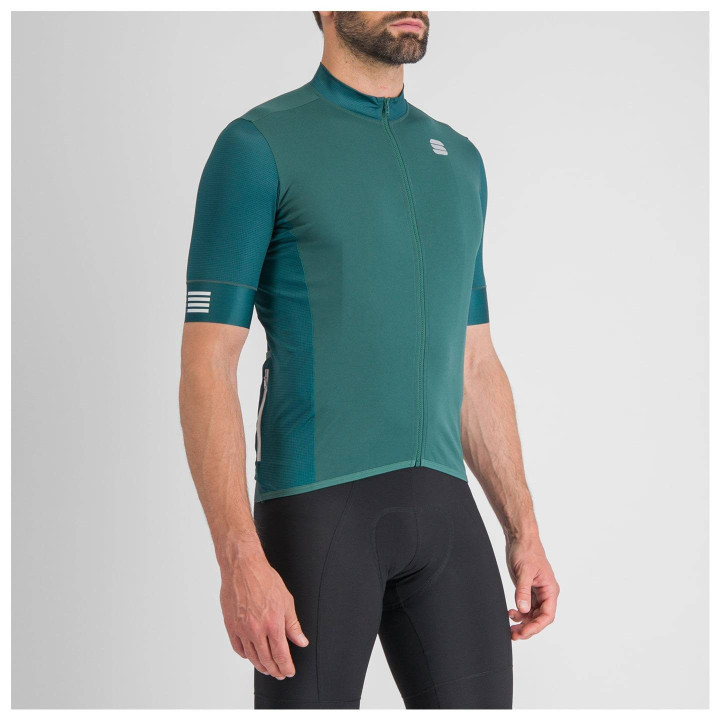 Maillot corto SRK verde de SPORTFUL: comodidad y frescura para tus rutas en bici