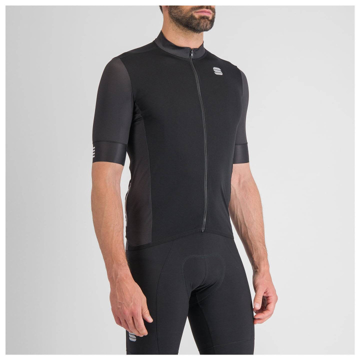 Maillot corto SPORTFUL SRK negro: estilo y comodidad para tus rutas en bici