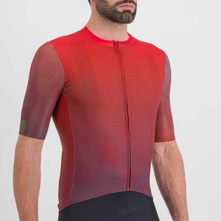 Maillot corto Rocket rojo de Sportful: comodidad y estilo para tus rutas en bicicleta