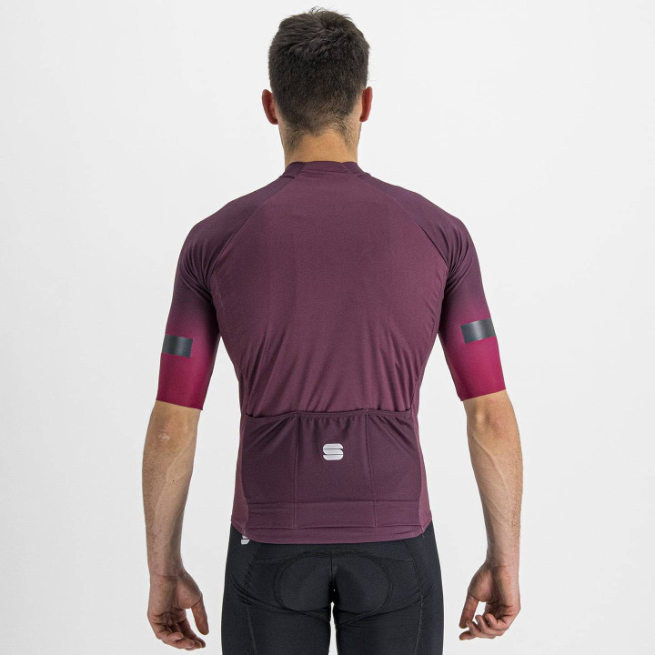 Maillot corto lila SPORTFUL: comodidad y estilo para tus rutas en bici