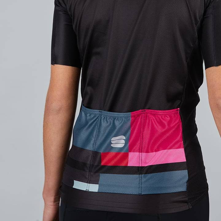 Maillot corto Sportful para mujer: comodidad y estilo en cada pedalada