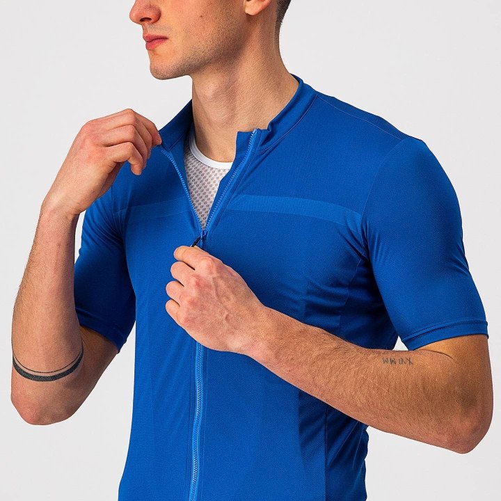 Maillot corto CASTELLI Classifica azul, ideal para ciclistas que buscan comodidad y frescura